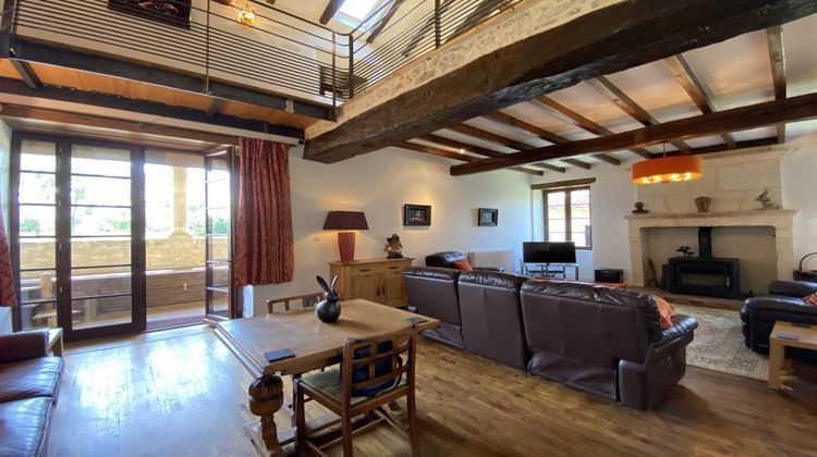 Ma-Cabane - Vente Maison CHAMPAGNE ET FONTAINE, 350 m²