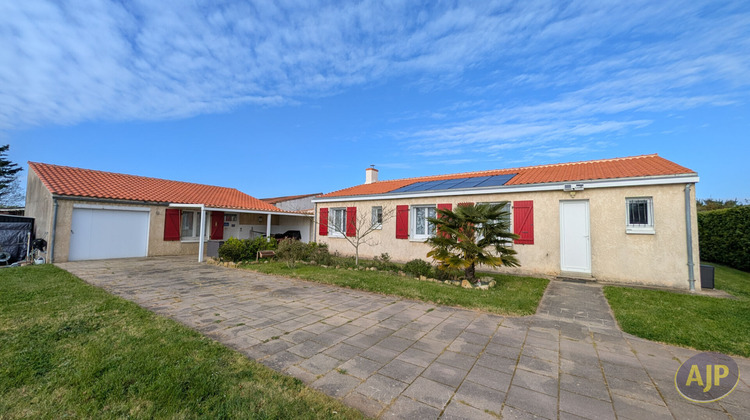 Ma-Cabane - Vente Maison CHAMPAGNE-LES-MARAIS, 114 m²