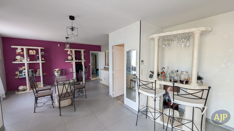 Ma-Cabane - Vente Maison CHAMPAGNE-LES-MARAIS, 114 m²