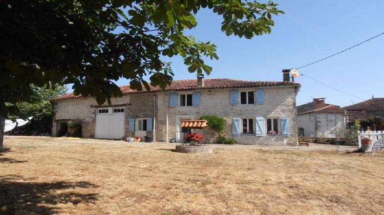 Ma-Cabane - Vente Maison CHAMPAGNE MOUTON, 127 m²
