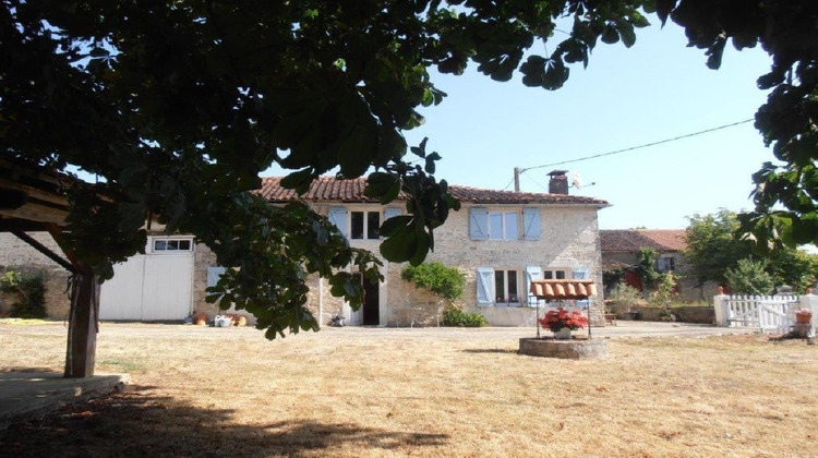 Ma-Cabane - Vente Maison CHAMPAGNE MOUTON, 127 m²