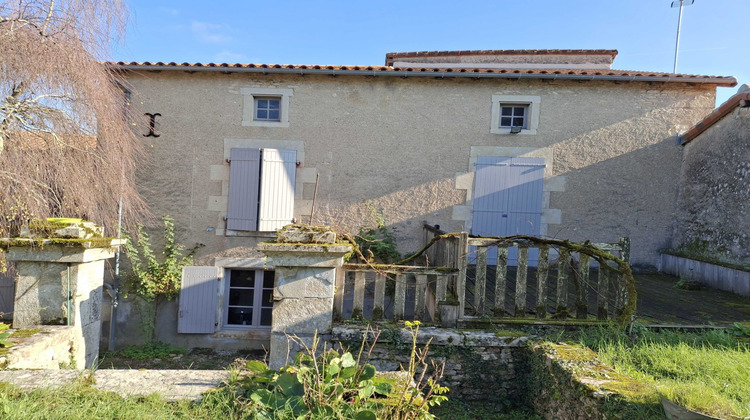 Ma-Cabane - Vente Maison Champagne-Mouton, 270 m²