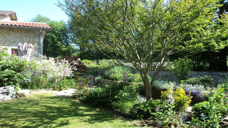 Ma-Cabane - Vente Maison CHAMPAGNE MOUTON, 86 m²