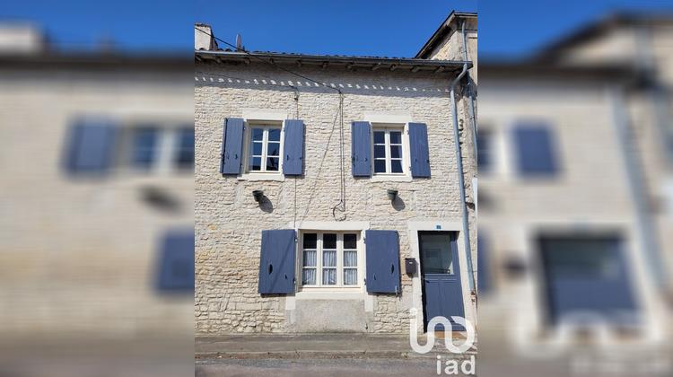 Ma-Cabane - Vente Maison Champagne-Mouton, 89 m²