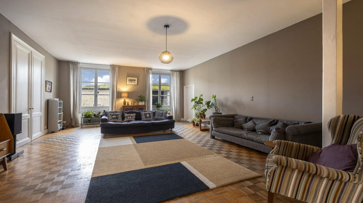 Ma-Cabane - Vente Maison CHAMPAGNE MOUTON, 320 m²