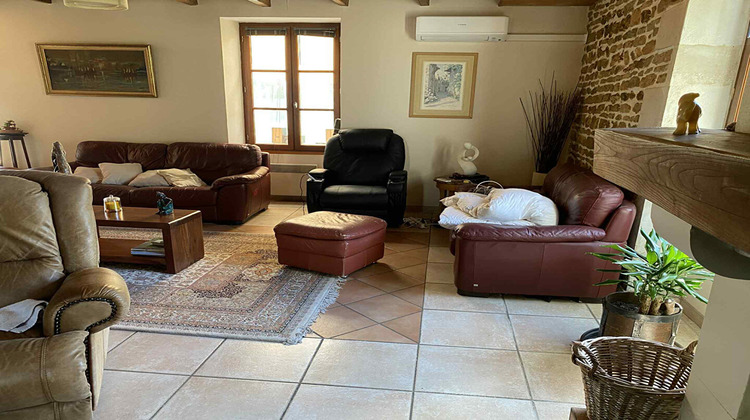 Ma-Cabane - Vente Maison CHAMPAGNE-MOUTON, 161 m²