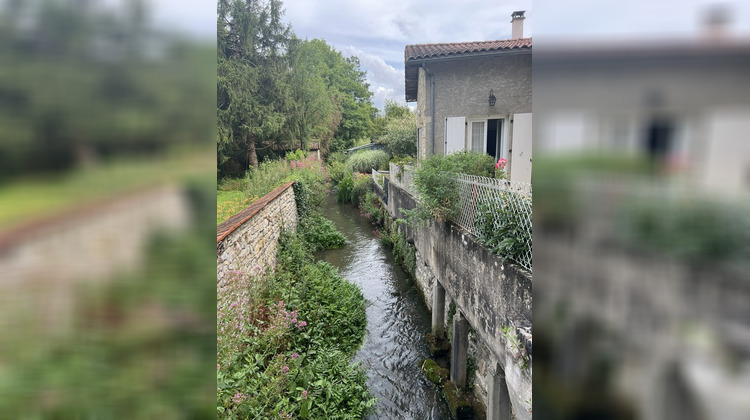 Ma-Cabane - Vente Maison CHAMPAGNE MOUTON, 86 m²