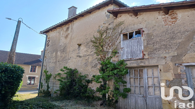 Ma-Cabane - Vente Maison Champagné-Saint-Hilaire, 125 m²