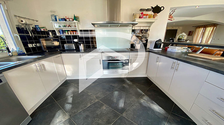 Ma-Cabane - Vente Maison CHAMPCEVINEL, 150 m²