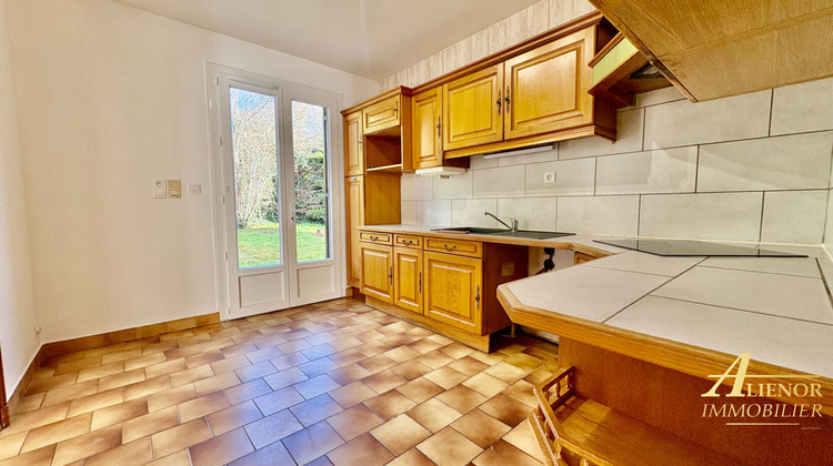 Ma-Cabane - Vente Maison CHAMPCEVINEL, 162 m²