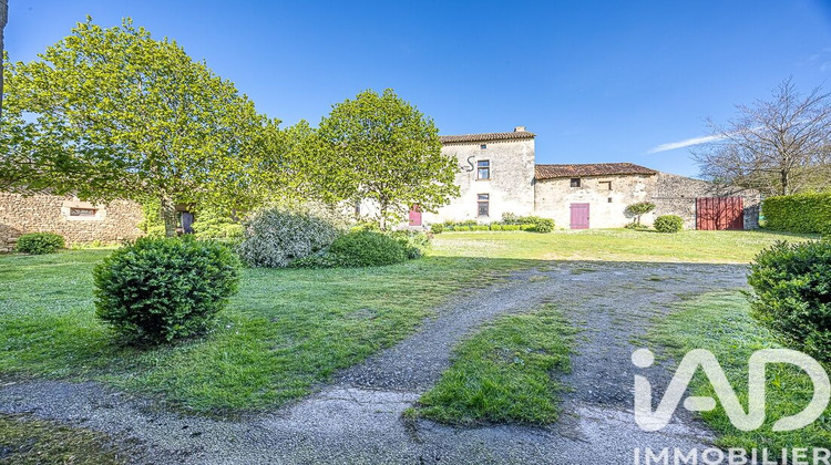 Ma-Cabane - Vente Maison Champdeniers-Saint-Denis, 432 m²