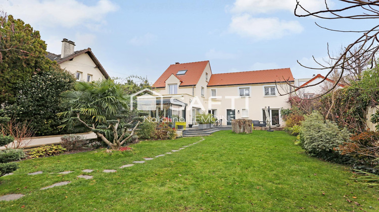 Ma-Cabane - Vente Maison Champigny-sur-Marne, 240 m²