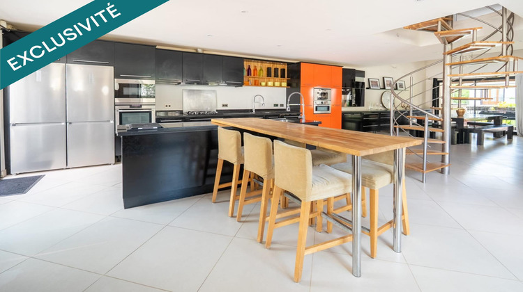 Ma-Cabane - Vente Maison Champigny-sur-Marne, 220 m²
