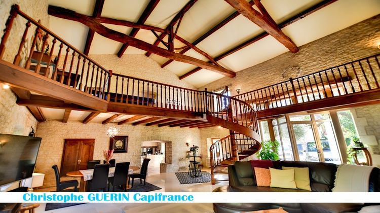 Ma-Cabane - Vente Maison CHAMPNIERS, 262 m²