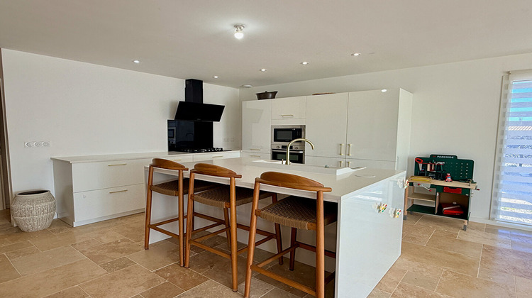 Ma-Cabane - Vente Maison CHAMPNIERS, 106 m²