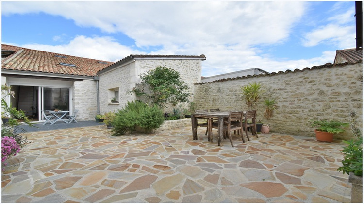 Ma-Cabane - Vente Maison CHAMPNIERS, 109 m²