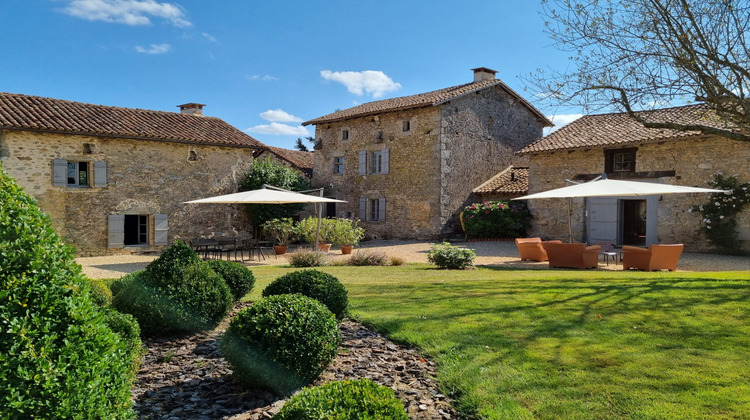 Ma-Cabane - Vente Maison Champniers-et-Reilhac, 370 m²