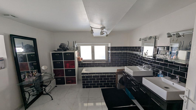 Ma-Cabane - Vente Maison CHAMPROND EN GATINE, 205 m²