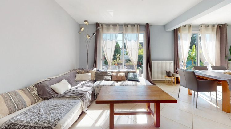 Ma-Cabane - Vente Maison CHAMPS-SUR-MARNE, 207 m²