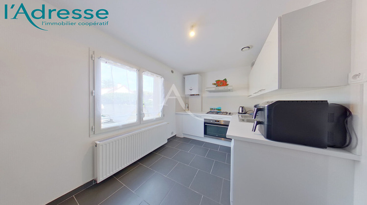 Ma-Cabane - Vente Maison CHAMPS-SUR-MARNE, 64 m²