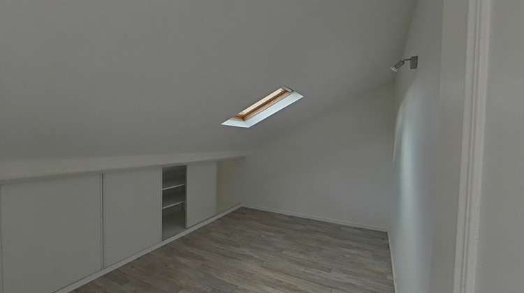 Ma-Cabane - Vente Maison CHAMPS-SUR-MARNE, 66 m²