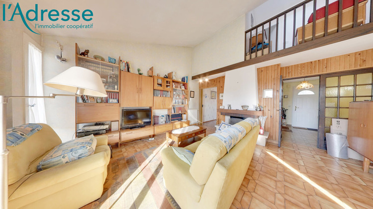 Ma-Cabane - Vente Maison CHAMPS-SUR-MARNE, 109 m²