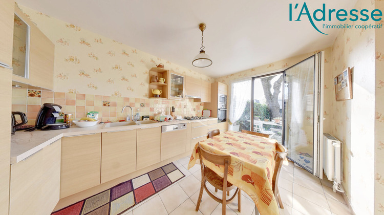 Ma-Cabane - Vente Maison CHAMPS-SUR-MARNE, 109 m²