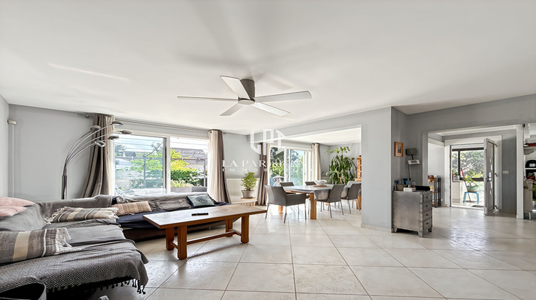 Ma-Cabane - Vente Maison CHAMPS-SUR-MARNE, 207 m²
