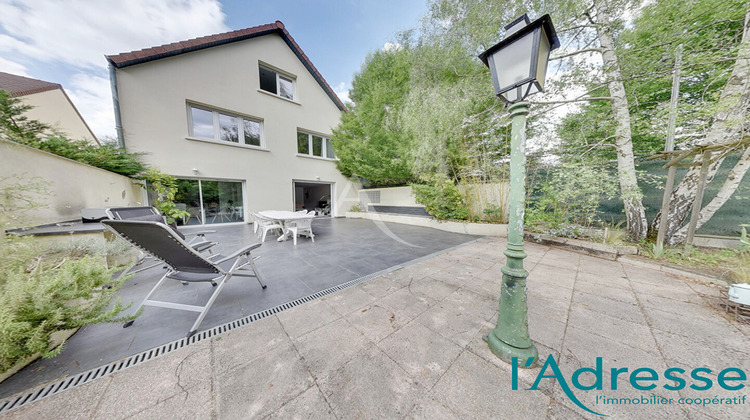 Ma-Cabane - Vente Maison CHAMPS-SUR-MARNE, 255 m²