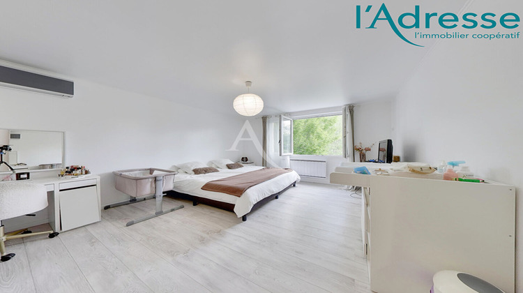 Ma-Cabane - Vente Maison CHAMPS-SUR-MARNE, 255 m²