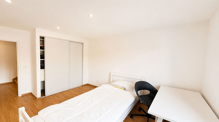Ma-Cabane - Vente Maison CHAMPS-SUR-MARNE, 130 m²