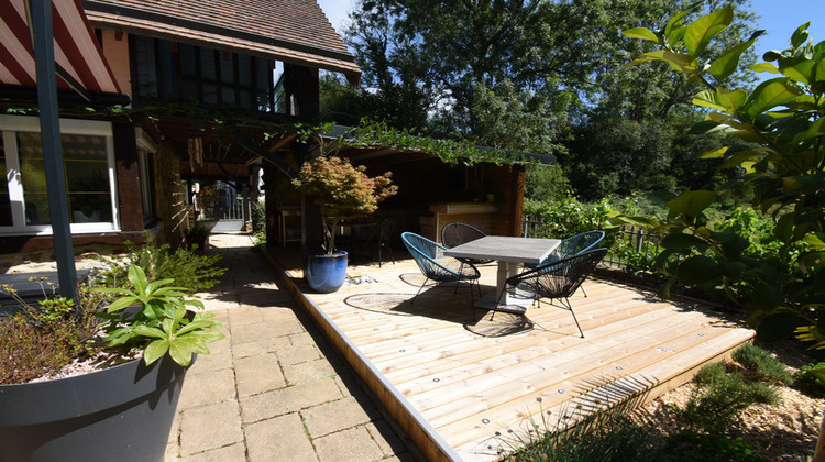 Ma-Cabane - Vente Maison CHAMPSECRET, 275 m²