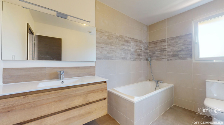 Ma-Cabane - Vente Maison CHAMPVANS-LES-MOULINS, 103 m²