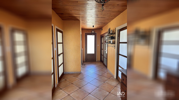 Ma-Cabane - Vente Maison Chanat-la-Mouteyre, 222 m²