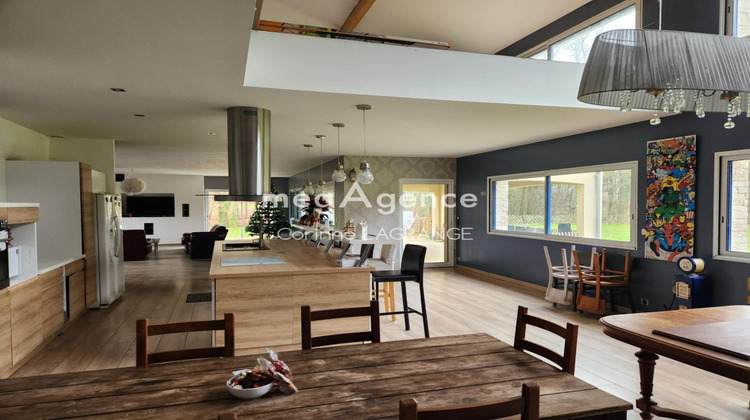 Ma-Cabane - Vente Maison CHANCELADE, 263 m²