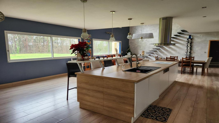 Ma-Cabane - Vente Maison CHANCELADE, 263 m²