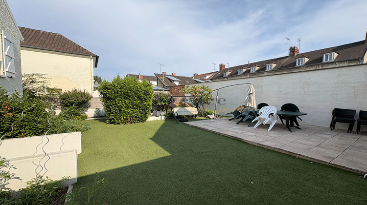 Ma-Cabane - Vente Maison CHANTILLY, 185 m²