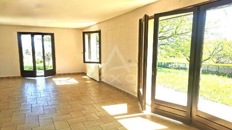 Ma-Cabane - Vente Maison CHAPAREILLAN, 109 m²