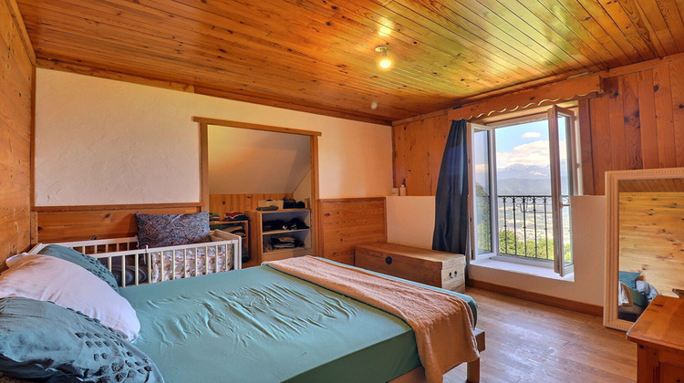Ma-Cabane - Vente Maison CHAPAREILLAN, 107 m²