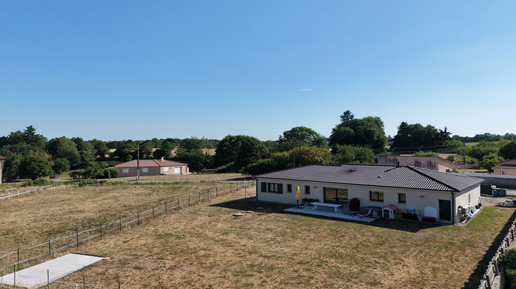 Ma-Cabane - Vente Maison CHAPTELAT, 100 m²