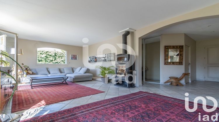 Ma-Cabane - Vente Maison Charbonnières-les-Bains, 250 m²