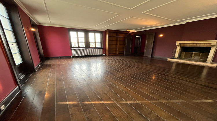 Ma-Cabane - Vente Maison CHARBONNIERES-LES-BAINS, 252 m²