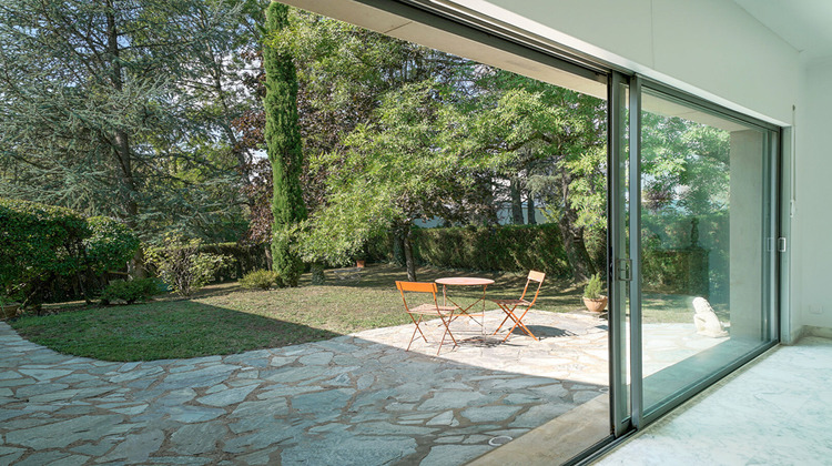 Ma-Cabane - Vente Maison CHARBONNIERES-LES-BAINS, 240 m²