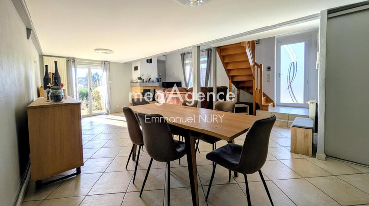 Ma-Cabane - Vente Maison CHARBONNIERES LES BAINS, 110 m²