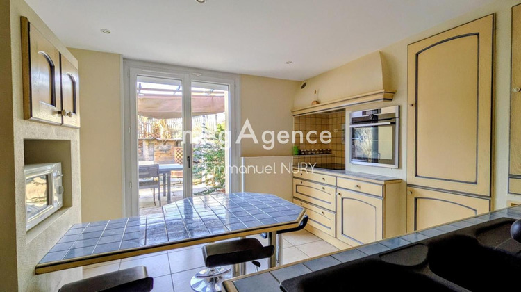 Ma-Cabane - Vente Maison CHARBONNIERES LES BAINS, 110 m²