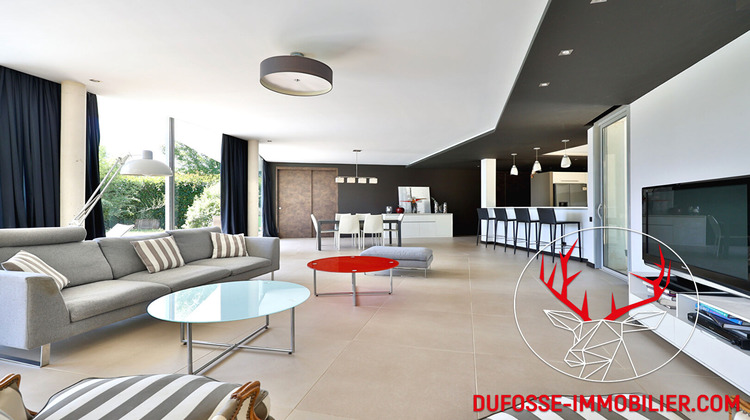 Ma-Cabane - Vente Maison CHARBONNIERES-LES-BAINS, 202 m²