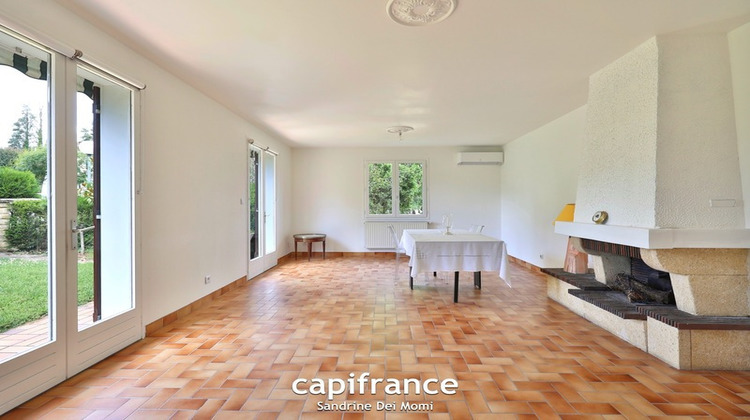 Ma-Cabane - Vente Maison CHARBONNIERES LES BAINS, 77 m²