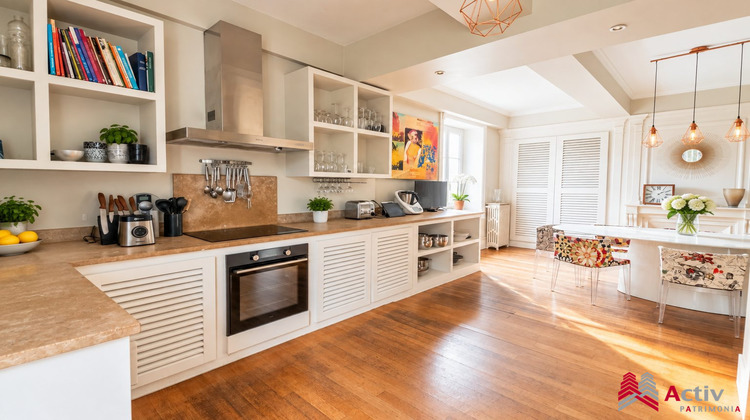 Ma-Cabane - Vente Maison Charbonnières-les-Bains, 372 m²