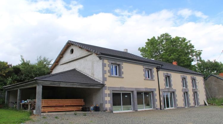 Ma-Cabane - Vente Maison CHARBONNIERES-LES-VARENNES, 120 m²