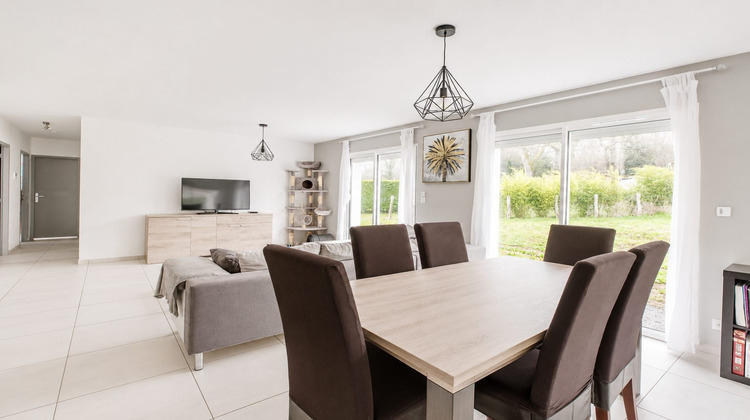 Ma-Cabane - Vente Maison Charbonnières-les-Varennes, 112 m²